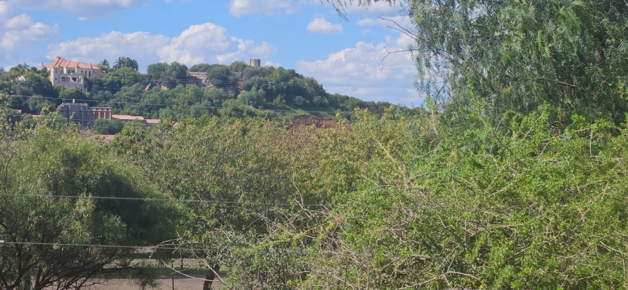 2 Bedroom Property for Sale in Langenhovenpark Free State